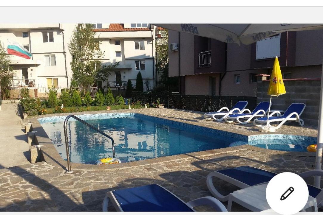 Dimitrov Apartments Бургас Экстерьер фото